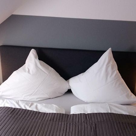 Ferienwohnung Mit 2 Schlafzimmern Und Parkplatz Erfurt Ngoại thất bức ảnh