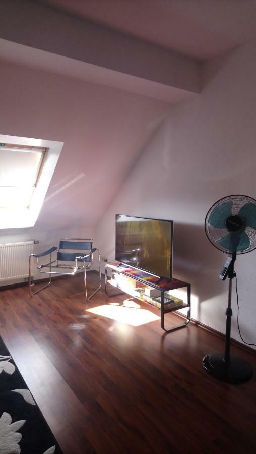 Ferienwohnung Mit 2 Schlafzimmern Und Parkplatz Erfurt Ngoại thất bức ảnh