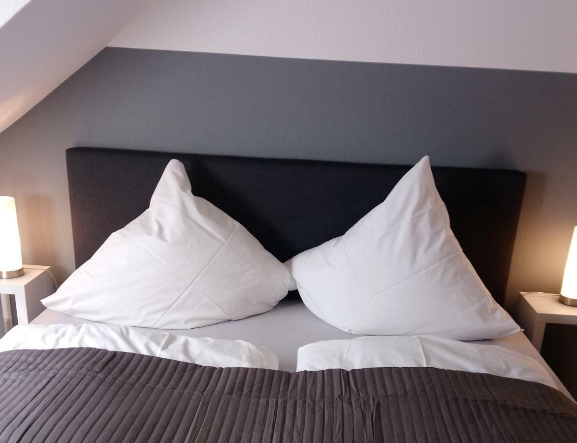 Ferienwohnung Mit 2 Schlafzimmern Und Parkplatz Erfurt Ngoại thất bức ảnh