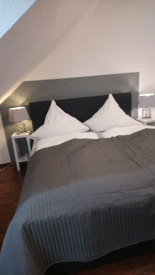 Ferienwohnung Mit 2 Schlafzimmern Und Parkplatz Erfurt Ngoại thất bức ảnh